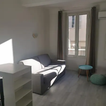 Centre Vieil 公寓 昂蒂布